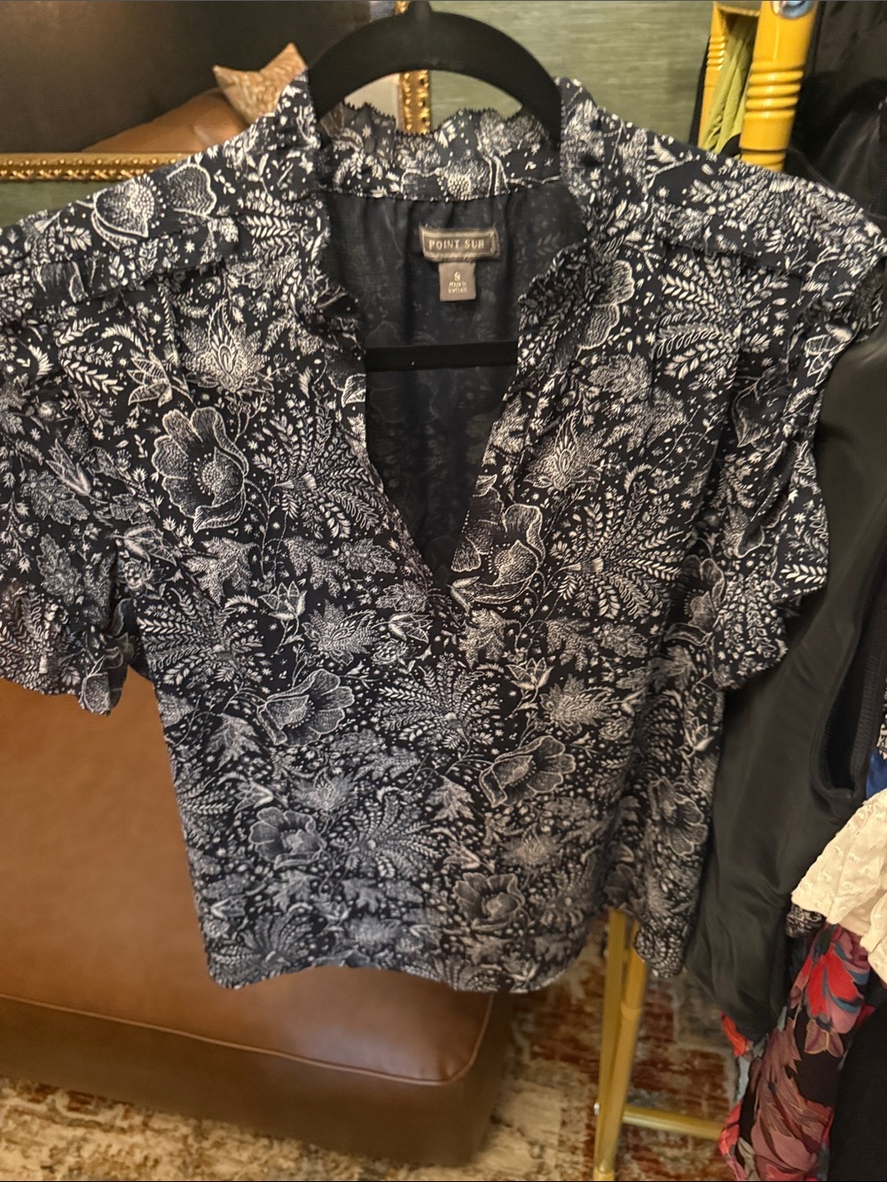Women’s Vintage Navy and White Floral Short Sleeve Shirt